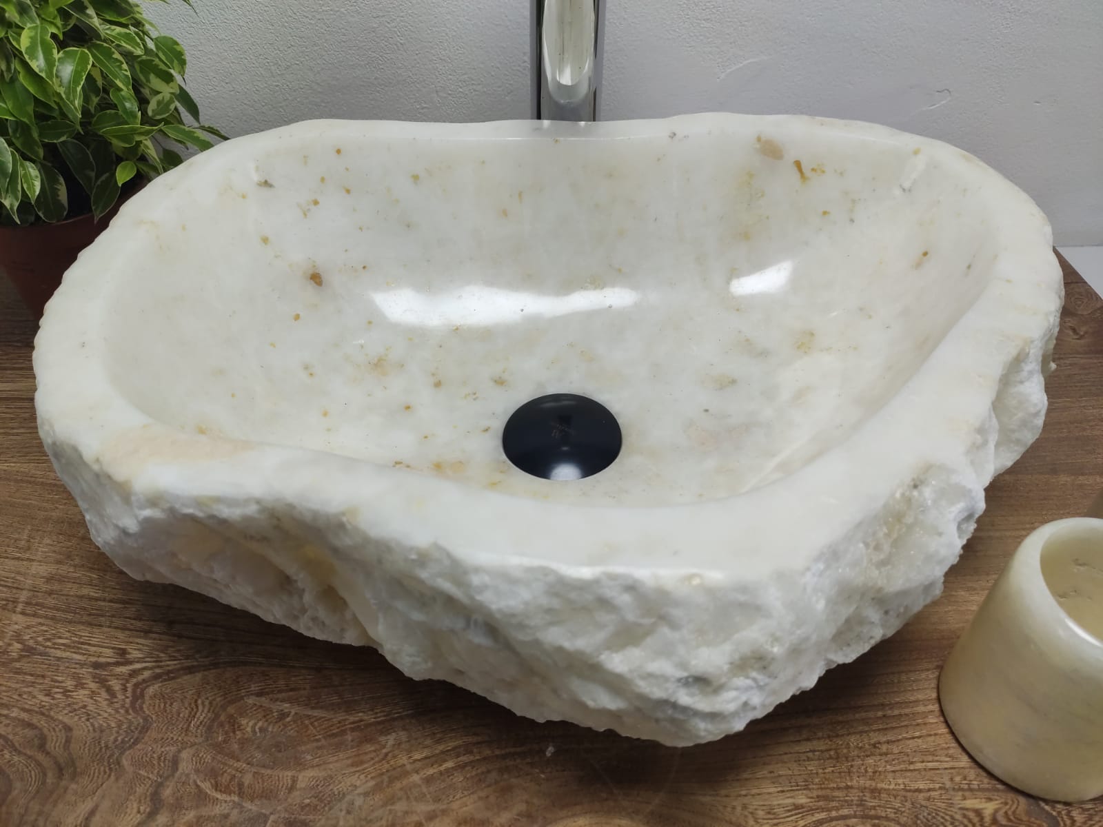 Раковина из оникса. Раковина из оникса. Накладная раковина из оникса с подсветкой. Раковина 41 см natural stone erozy sunset. Чаша из оникса.