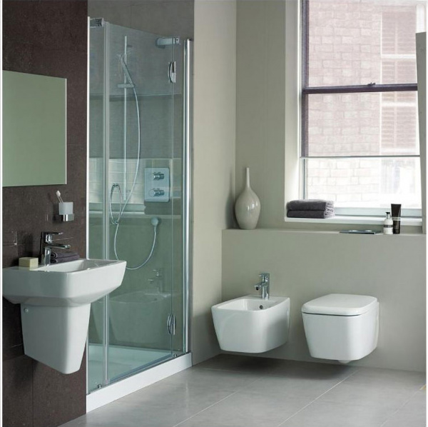 Унитаз подвесной Ideal Standard Ventuno T316501 с сиденьем soft close фото