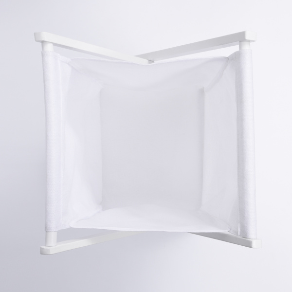 Корзина для ванной комнаты WasserKRAFT Nau WB-773-L белая фото