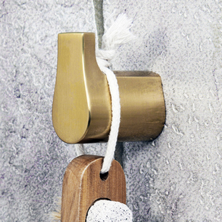 Крючок для ванной одинарный WasserKRAFT Aisch K-5923 матовое золото фото