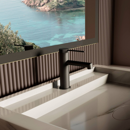 Смеситель для раковины Vincea Rim VBF-2RM1MB черный матовый фото