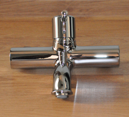 Смеситель для ванны с душем Hansgrohe Talis Classic 14140000 фото