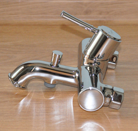 Смеситель для ванны с душем Hansgrohe Talis Classic 14140000 фото