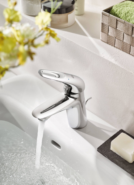 Смеситель для раковины Grohe Eurostyle New 33558003 фото
