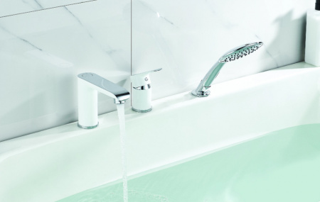 Смеситель на борт ванны Rossinka W W40-39 фото