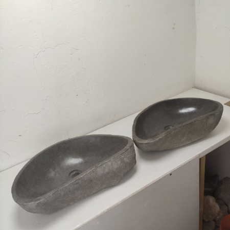 Раковина из речного камня RS01949 (57*34*15) фото