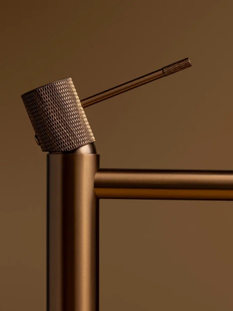 Высокий смеситель для раковины AltroBagno Интенто (Intento) ALTROBAGNOIntento010233BC матовая медь фото