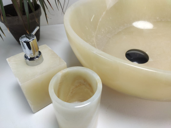 Накладная раковина из оникса Bowl Yellow Small BO-00906 (40*40*15) фото