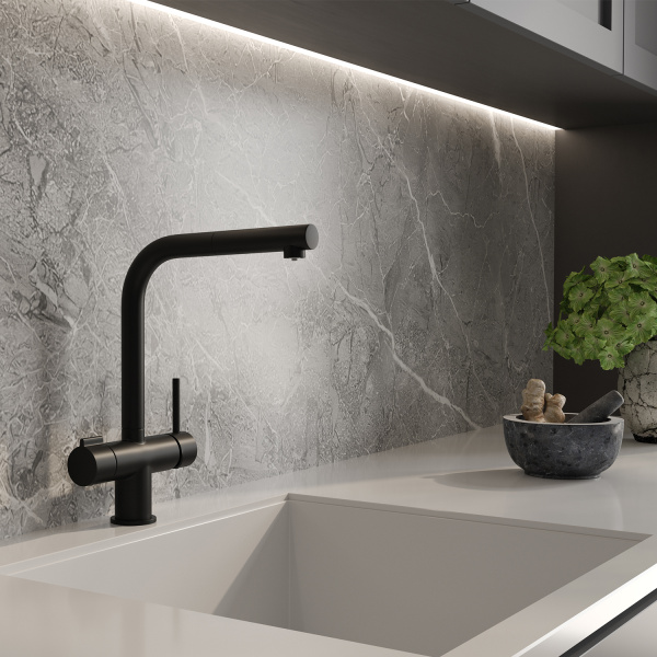 Смеситель для кухни под фильтр WasserKRAFT A8967 с выдвижной лейкой, черный матовый фото