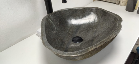 Накладная раковина из речного камня RS0805 (47*45*15) фото