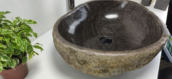 Накладная раковина из речного камня RS0825 (53*44*15) фото