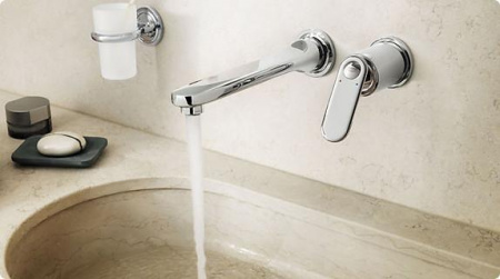 Смеситель для раковины настенный Grohe Veris 19342000 фото