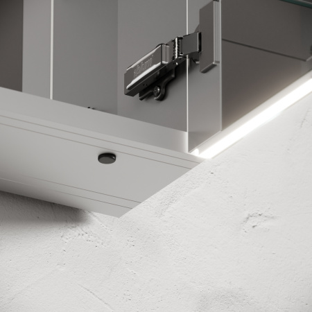 Зеркало-шкаф с подсветкой Sancos Evoke SC8080 80x70 фото