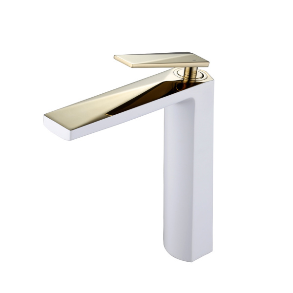 Высокий смеситель для раковины Boheme Venturo 382-W фото
