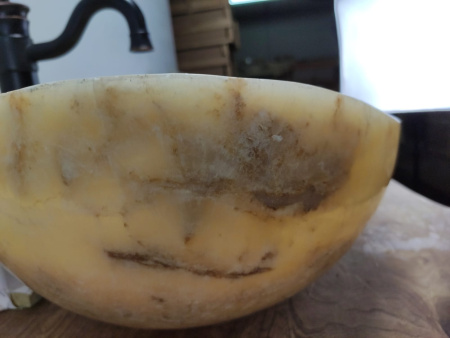 Накладная раковина из оникса Oval Yellow OO-01033 (55*38*19) фото