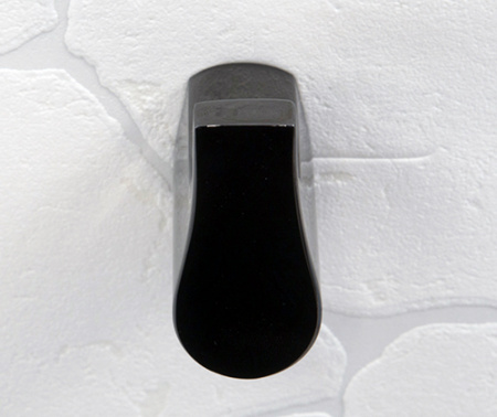 Крючок для ванной одинарный WasserKRAFT Glan K-5123 черный глянец фото