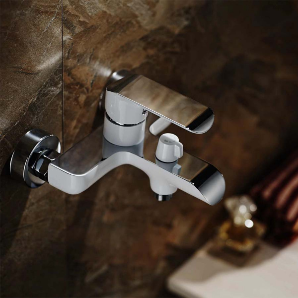 Смеситель для ванны с душем Oute T24K T2402K фото