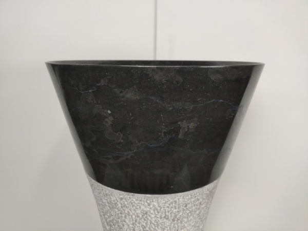 Напольная раковина из мрамора Indo Pedestal Cream/Black MN-391 фото