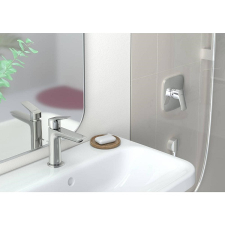 Смеситель для раковины Hansgrohe Logis Fine 110 71253000 фото