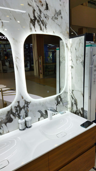 Зеркало с подсветкой Art&Max Forli AM-For-650-800-DS-F 65x80 фото