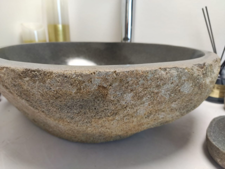 Накладная раковина из речного камня RSM0629 (45*41*15) фото