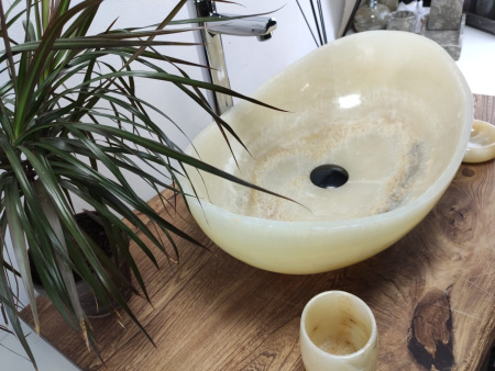 Накладная раковина из оникса Oval Yellow OO-01065 (55*38*19) фото