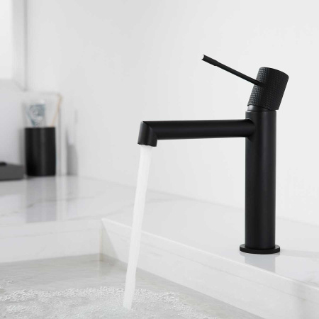 Смеситель для раковины Vincea Desire VBF-1D1MB черный матовый фото