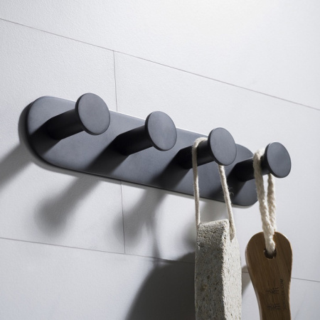 Планка с четырьмя крючками Timo Saona 13015/03 черная фото