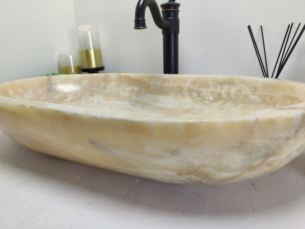 Накладная раковина из оникса Oval Sink Yellow OO-00573 (70*40*13см) фото