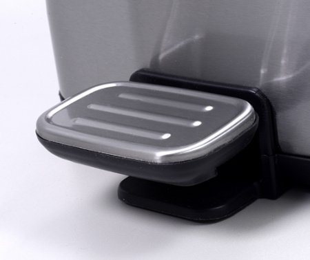 Мусорное ведро для ванной с педалью WasserKRAFT K-649 9 L фото