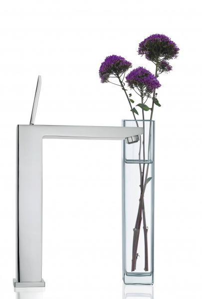 Высокий смеситель для раковины Grohe Eurocube Joy 23661000 фото