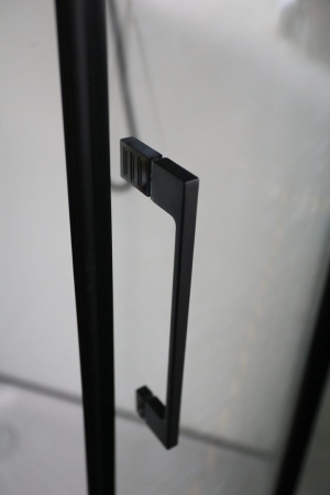 Душевая кабина Cerutti SPA Viva VIVA101B 100x100 черная фото