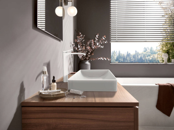 Высокий смеситель для раковины Hansgrohe Vivenis 75042700 белый матовый фото