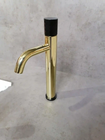 Высокий смеситель для раковины Boheme Stick 122-GB фото