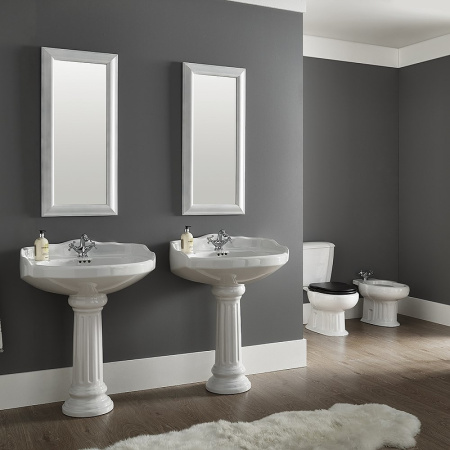 Комплект унитаза компакт с гигиеническим душем Sanitana Grecia NC888661aosta с бачком и сиденьем фото