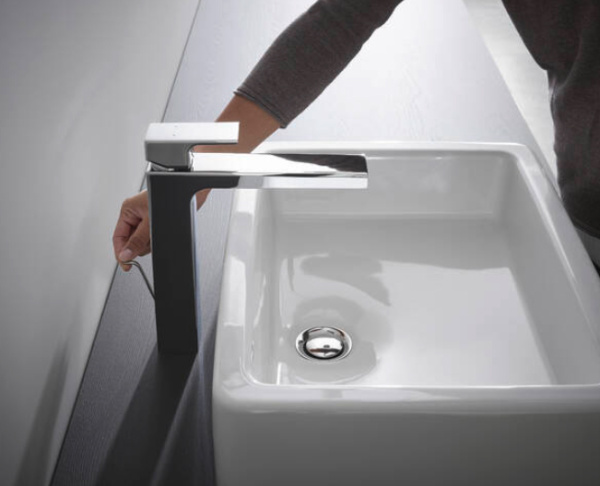 Высокий смеситель для раковины Hansgrohe Vernis Shape 71562000 хром фото