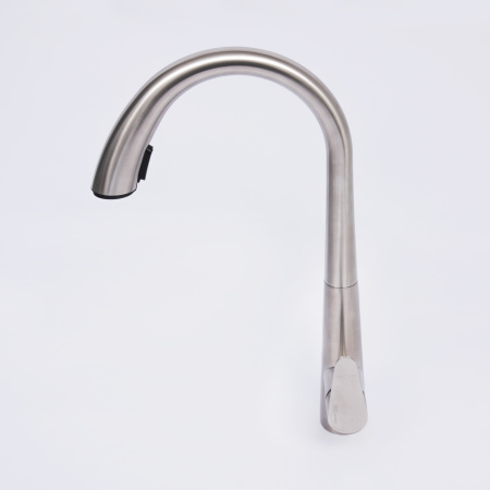 Смеситель для кухни с выдвижной лейкой WasserKRAFT A8617 фото