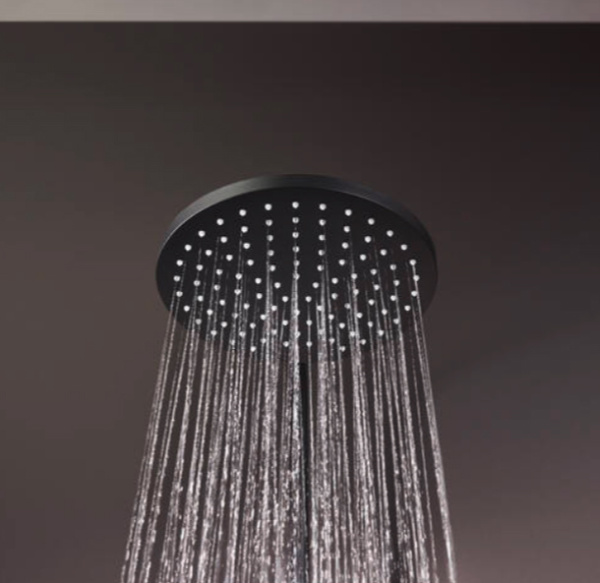Душевая система (стойка) с термостатом Hansgrohe Vernis Blend Showerpipe 200 1jet  26276670 черный матовый фото