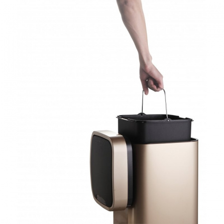 Сенсорное мусорное ведро для ванной WeltWasser WW RONE CG 9L шампань золото фото