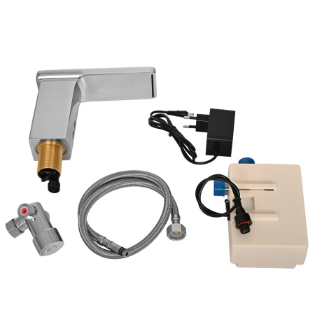 Сенсорный смеситель для раковины Raiber RSF88135 фото