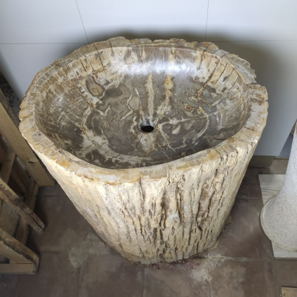 Раковина напольная из окаменелого дерева ODN-01499 (68*55*90) фото