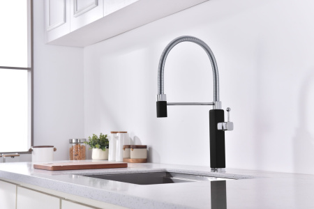 Смеситель для кухни Vincea VKF-101MB черный матовый фото