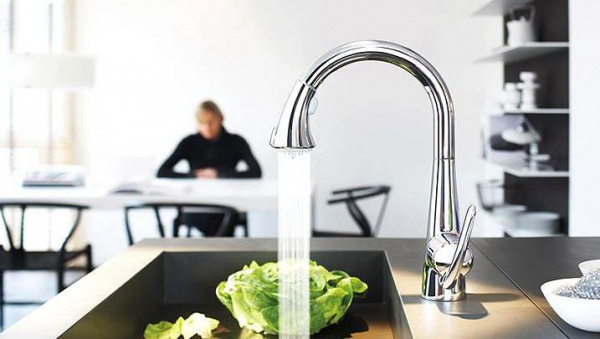 Смеситель для кухни Grohe Zedra 32294001 с выдвижным изливом фото