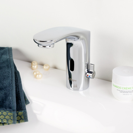 Электронный смеситель для раковины BelBagno Acqua ACQUA-ELV-CRM хром фото