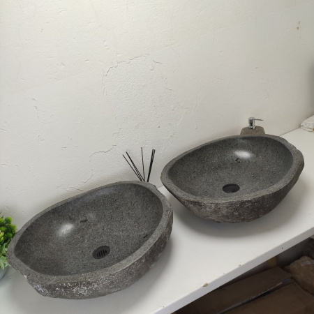 Накладная раковина из речного камня RS01464 БЛИЗНЕЦЫ (54*50*16) фото