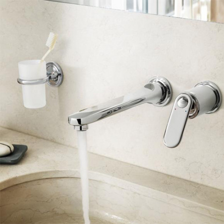 Смеситель для раковины настенный Grohe Veris 19388000 фото