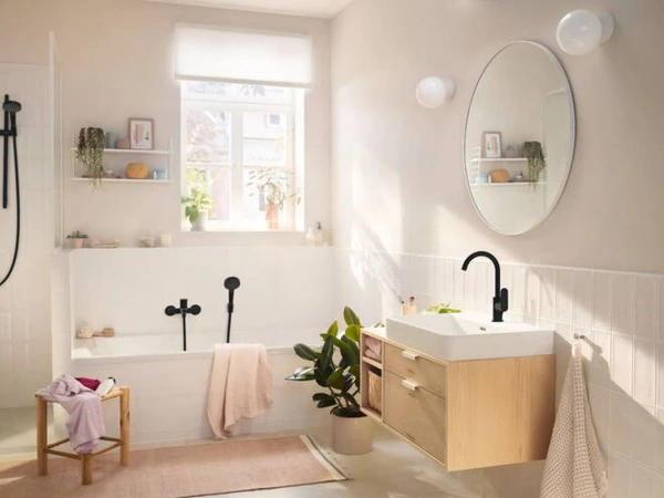 Высокий смеситель для раковины с донным клапаном Hansgrohe Rebris S 72536670 черный матовый фото
