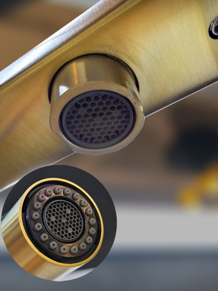 Смеситель для кухни с подключением к фильтру AltroBagno Flusso 050202BG матовое золото фото