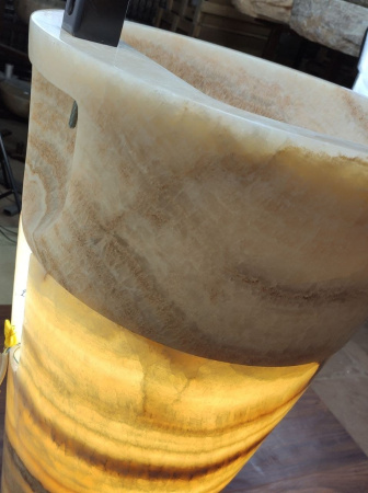 Раковина напольная из оникса Yellow ON-01355 (45*45*90) фото