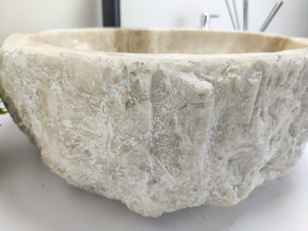 Накладная раковина из оникса Indo Erozy Бавиан EO-00047 фото